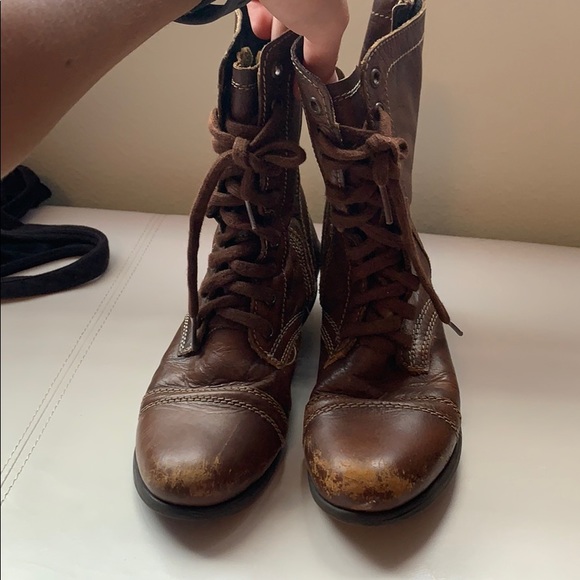 Combat boots - Picture 1 of 3